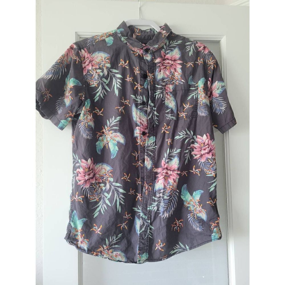 PacSun Mens Tropical Hawaiian Button Down Shirt Size Medium‎
